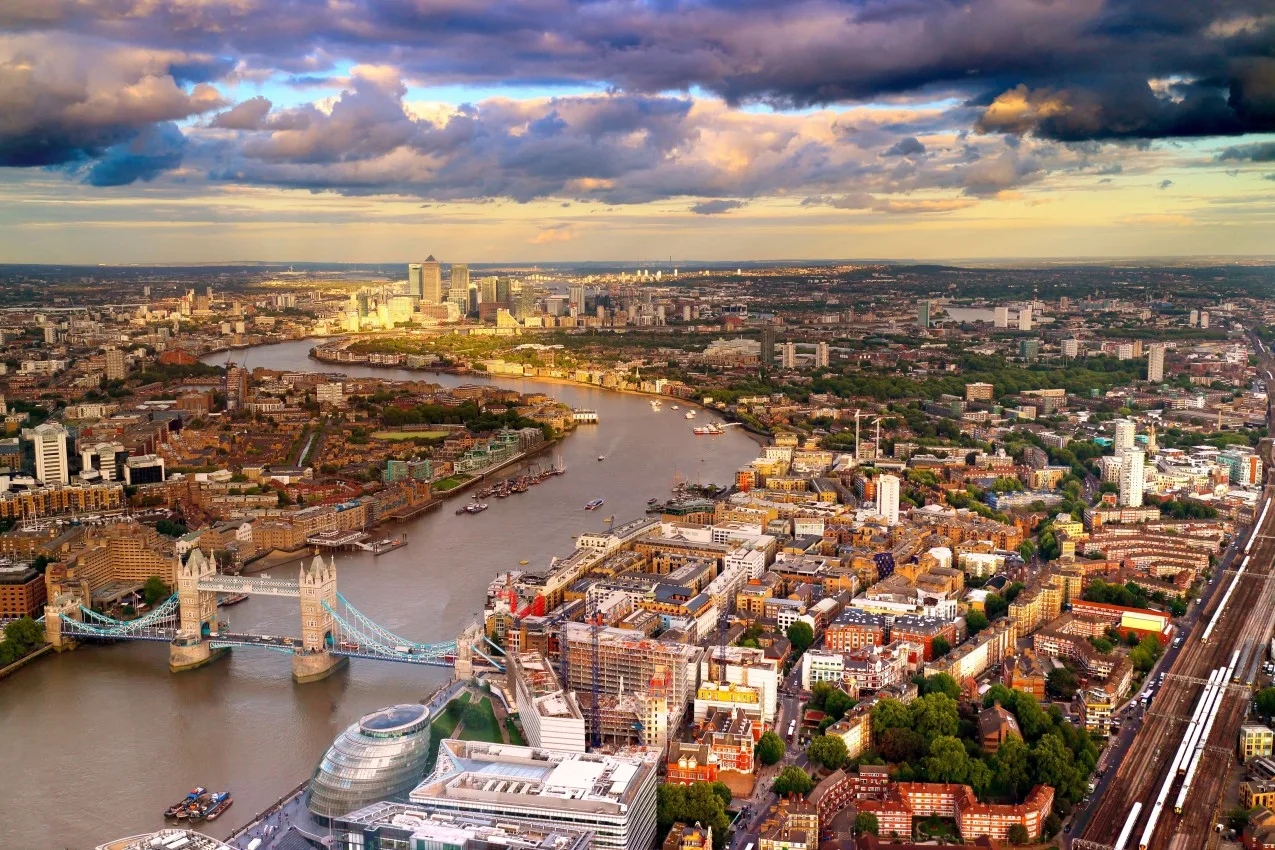 Seats, prices and pillars: booking the West End properly